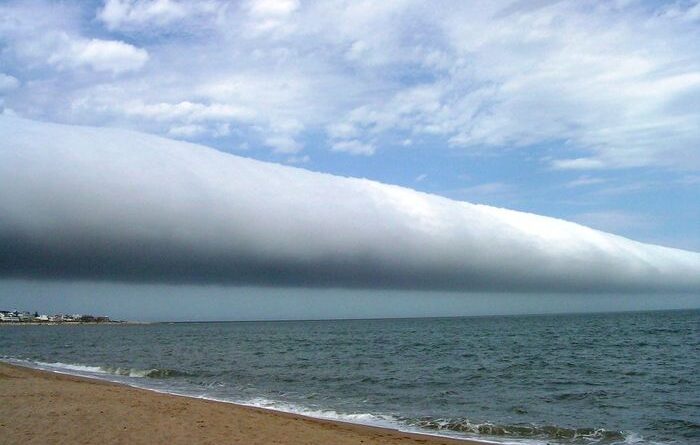 Awan Gulung Yang Di Kenal Sebagai Roll Cloud