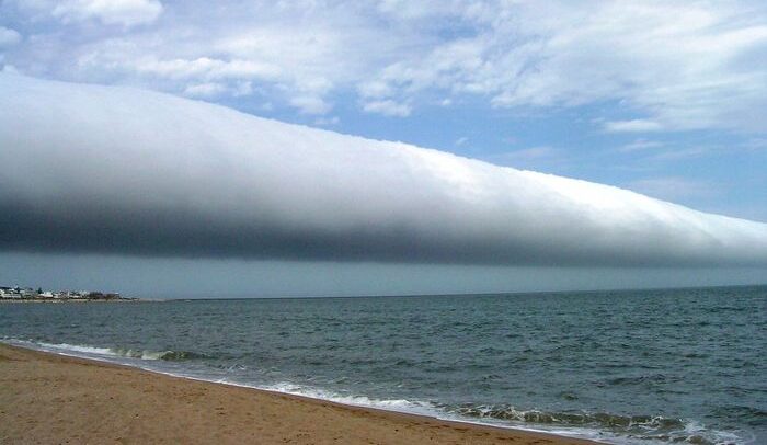 Awan Gulung Yang Di Kenal Sebagai Roll Cloud