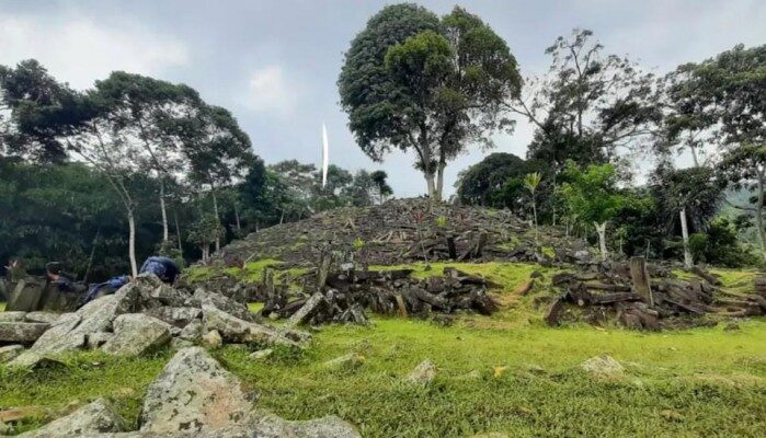 Gunung Padang Situs Megalitikum Di Cianjur Jawa Barat