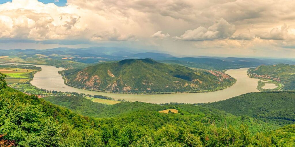 Destinasi Danube Bend