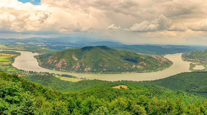 Destinasi Danube Bend