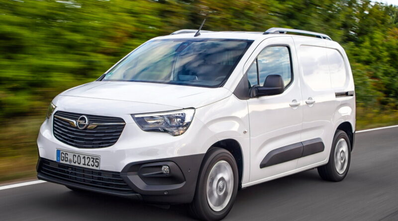 Mobil Opel Combo