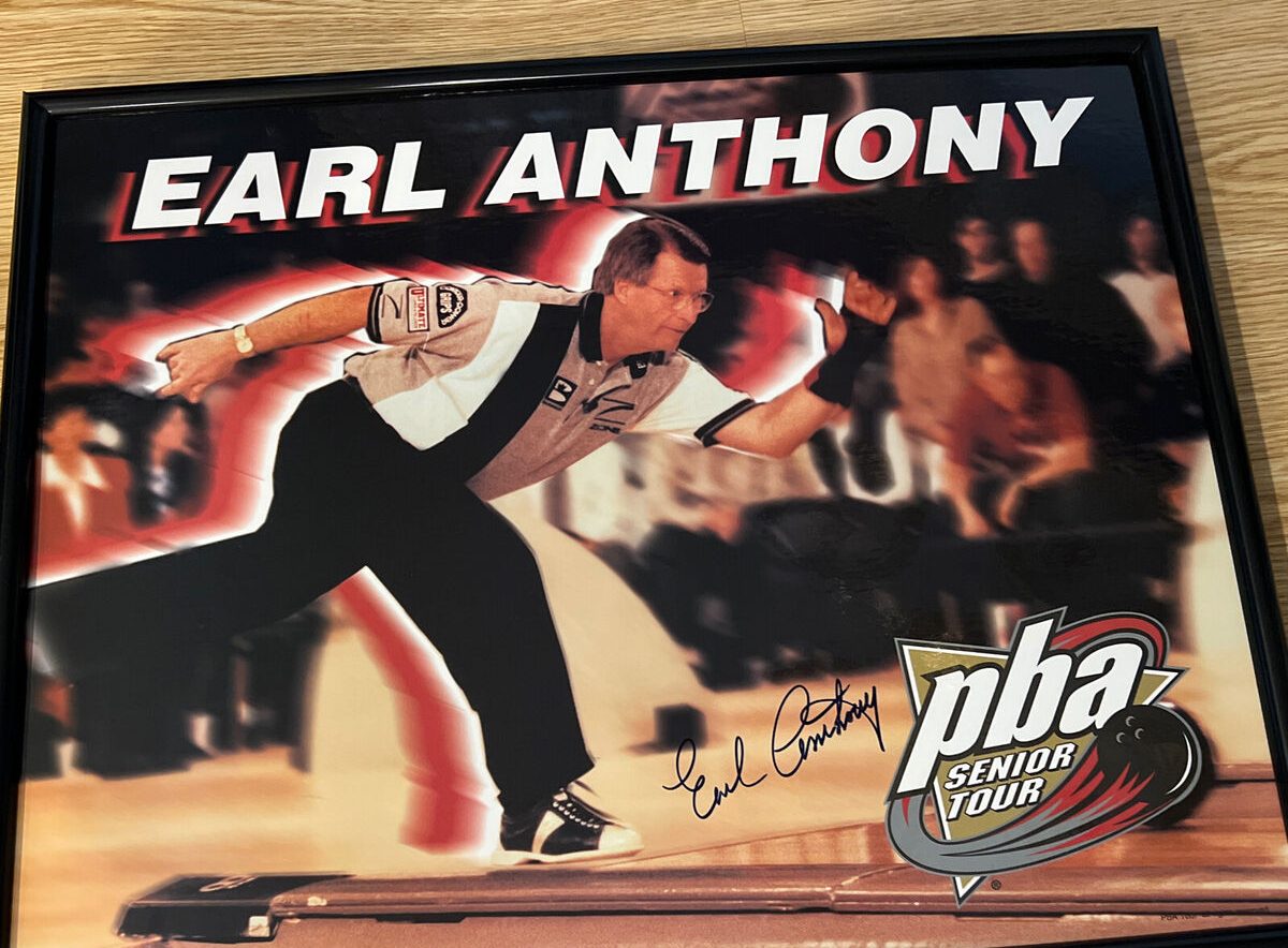 Earl Anthony Legenda Terbaik Dalam Dunia Bowling