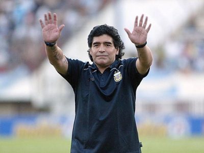 Figur Sentral Pahlawan Sepak Bola Di Lapangan Hijau