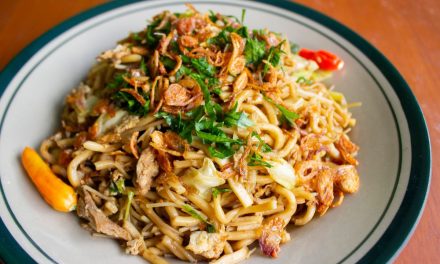 Bakmi Legendaris Kekinian Dan Favorit Di Tangerang Selatan