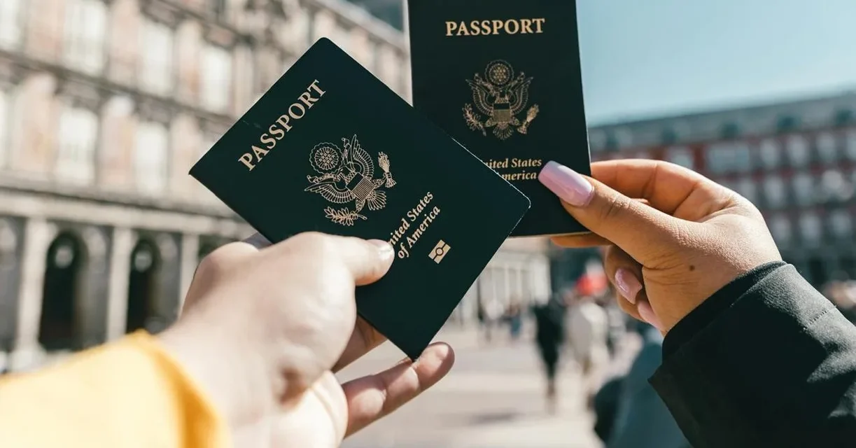 Kebijakan Paspor Ganda: Keuntungan Dan Aturan Hukum