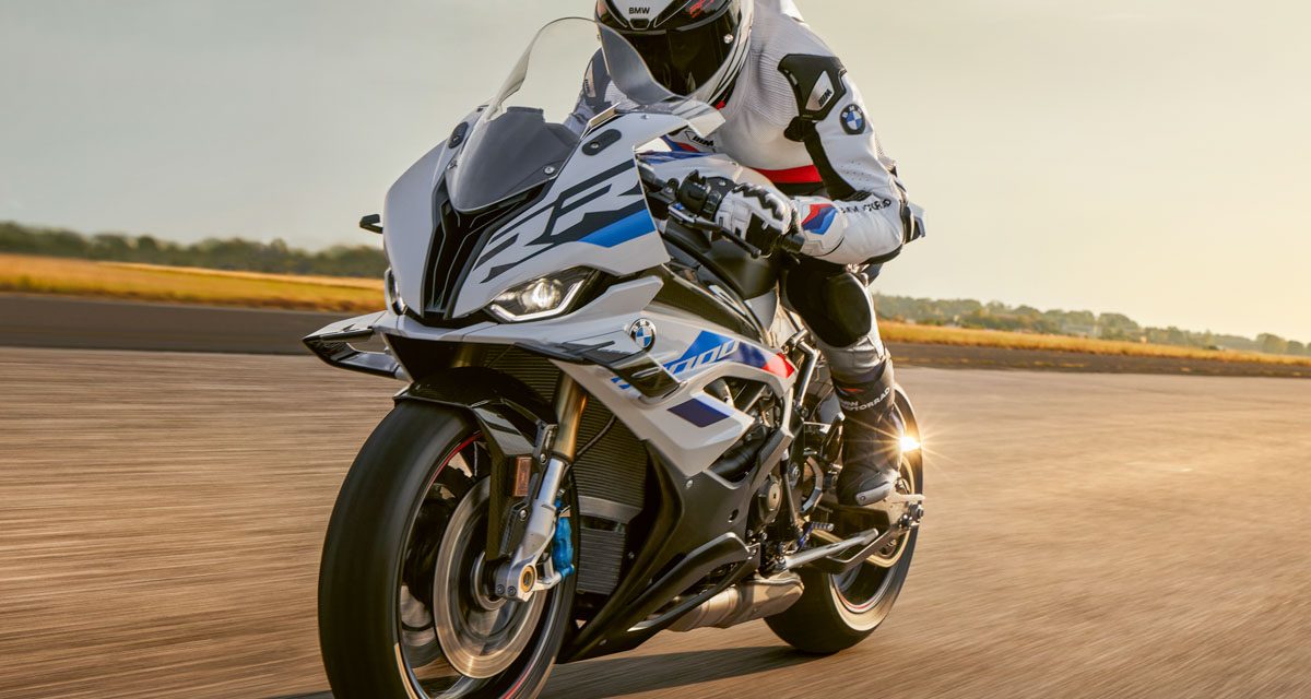 BMW S1000RR Adalah Motor Sport Dengan Teknologi Tinggi