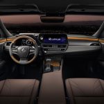 Mobil Lexus ES Punya Interior Modern Dan Elegan