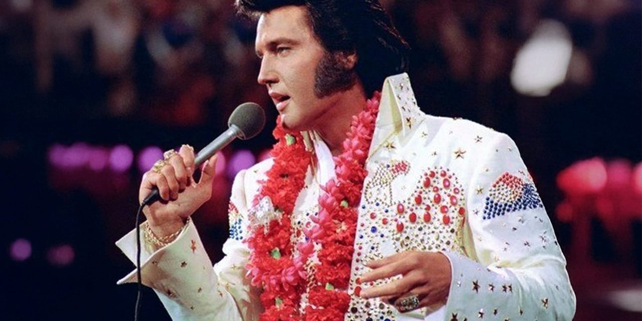 Penyanyi Hebat Elvis Presley Memiliki Suara Emas