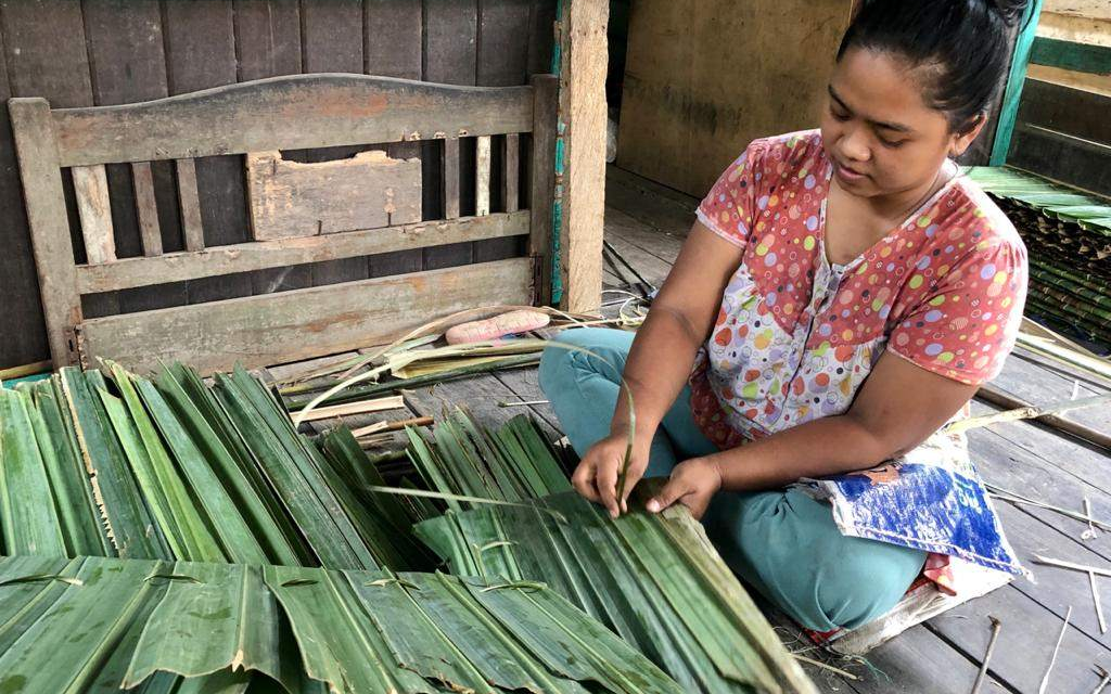 Atap Daun Aren Tradisi Lokal Yang Punya Beberapa Keunggulan
