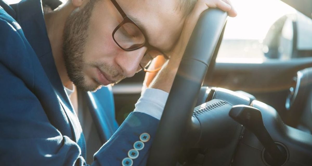 Efek Buruk Tidur Di Mobil Dengan Keadaan AC Menyala