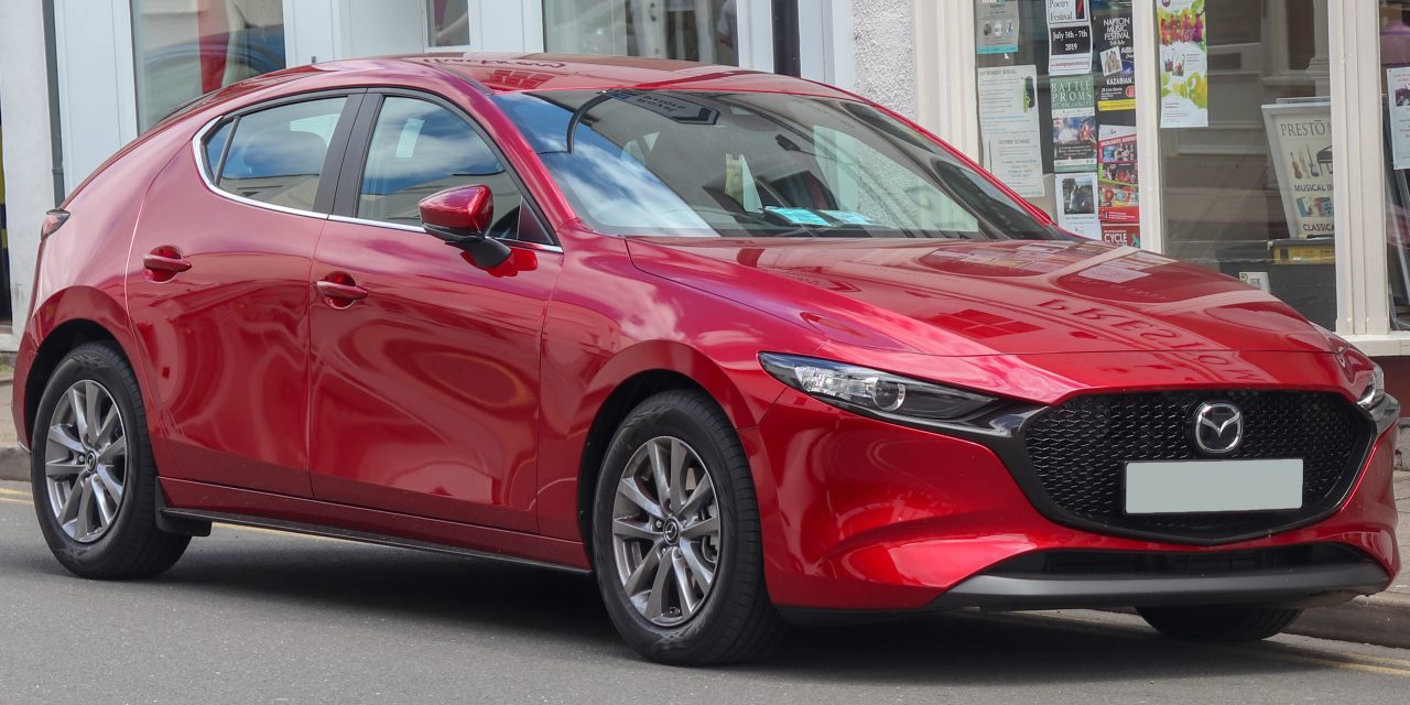 Mazda 3 Hatchback Kinerja Terbaik Dengan Desain Memukau