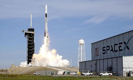 Roket SpaceX Inovasi Teknologi Yang Di Kembangkan Elon Musk